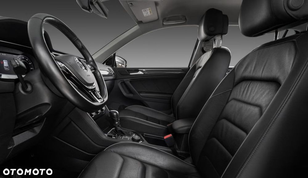 Volkswagen Tiguan 2.0 TDI SCR 4MotION DSG R-Line - 19