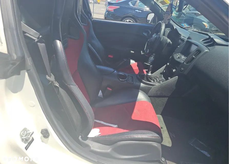 Nissan 370 Z 3.7 V6 Nismo - 11