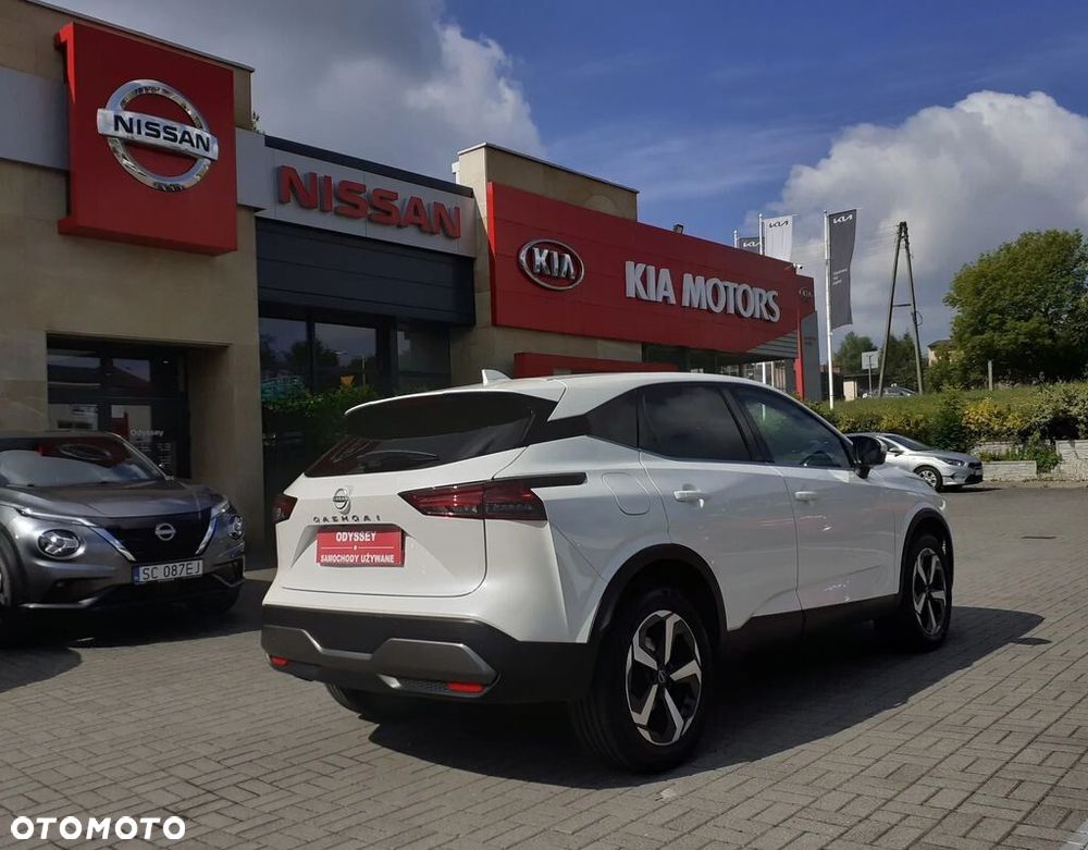 Nissan Qashqai 1.3 DIG-T N-Connecta DCT - 3