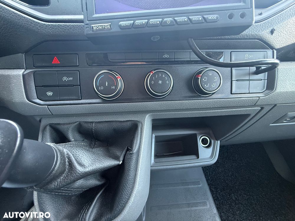 Volkswagen Crafter - 16