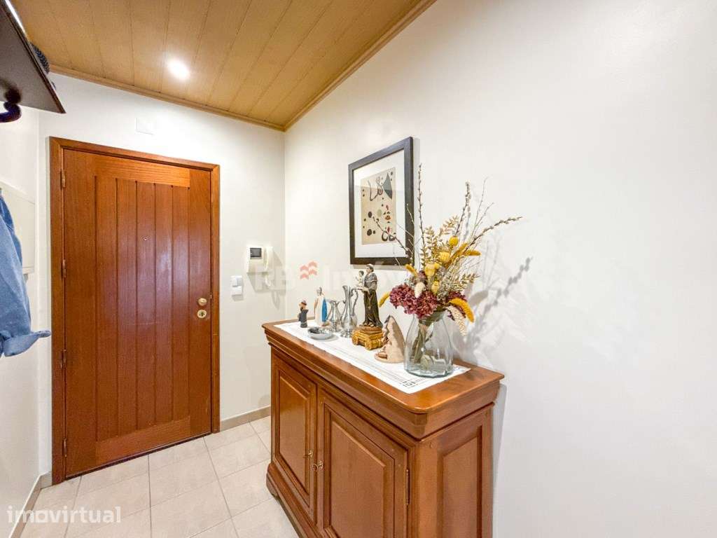 Apartamento T4 com garagem, na zona norte do Entroncamento - Grande imagem: 5/41