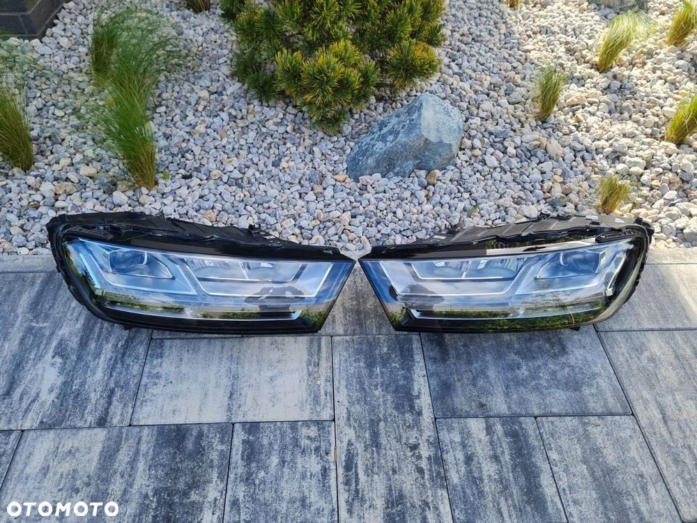 AUDI Q7 SQ7 4M 4M0 Lampy przód Full Led Dynamic 4M0941033 4M0941034 - 2