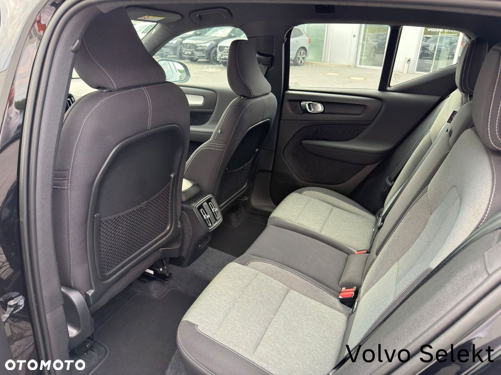 Volvo XC 40 - 24