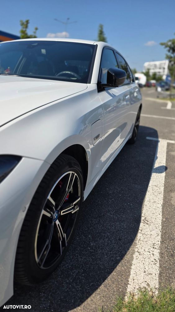 BMW Seria 3 330e xDrive Aut. M Sport - 7