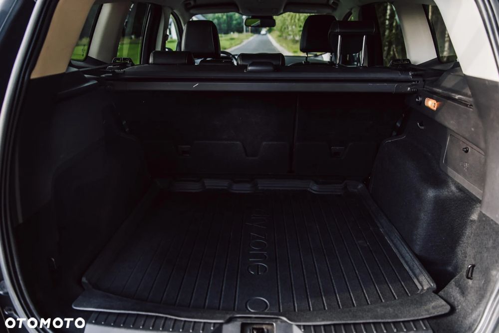 Ford Kuga 2.0 TDCi 4x4 Titanium - 12