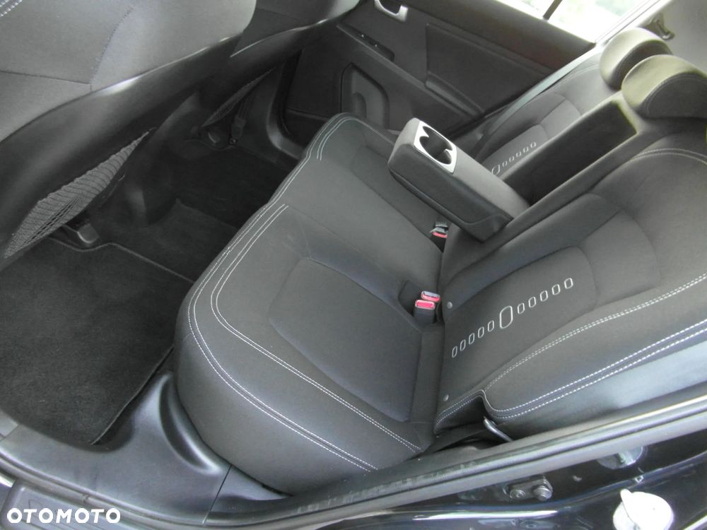 Kia Sportage 1.7 CRDI 2WD Vision - 28