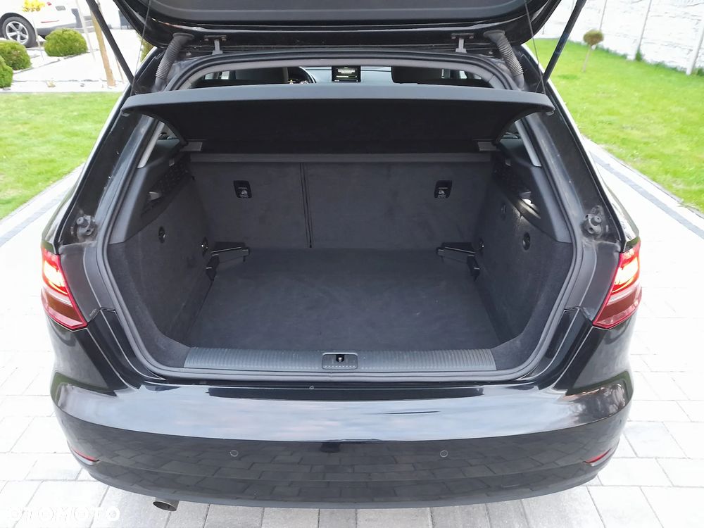 Audi A3 Sportback 1.6 TDI (clean diesel) Attraction - 19