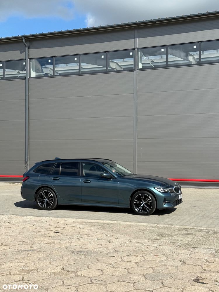 BMW Seria 3 318d - 37