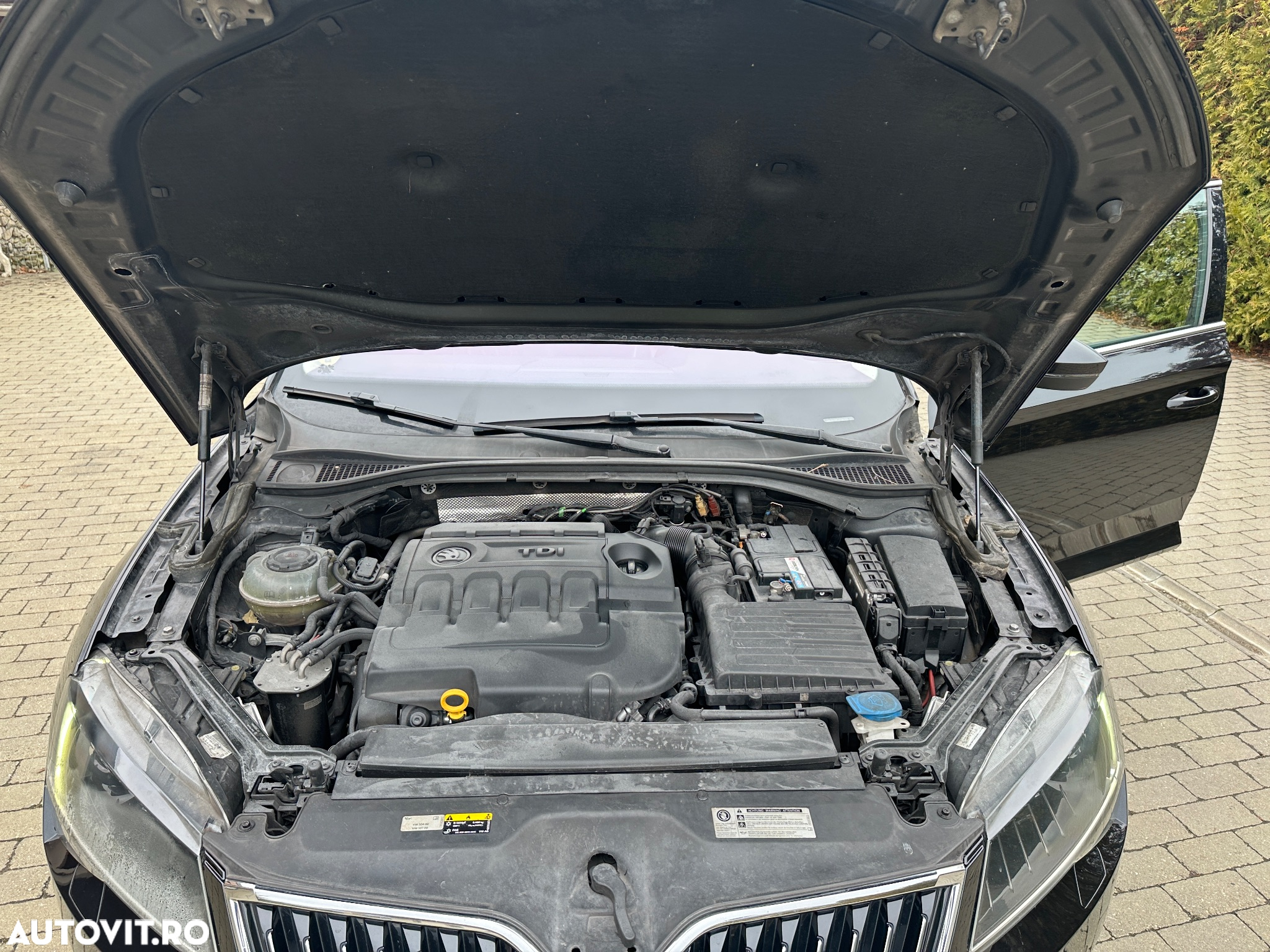 Skoda Superb 2.0 TDI DSG L&K - 30
