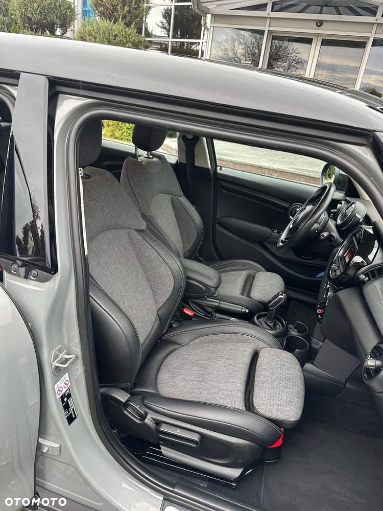 MINI Cooper Multitone Edition - 16