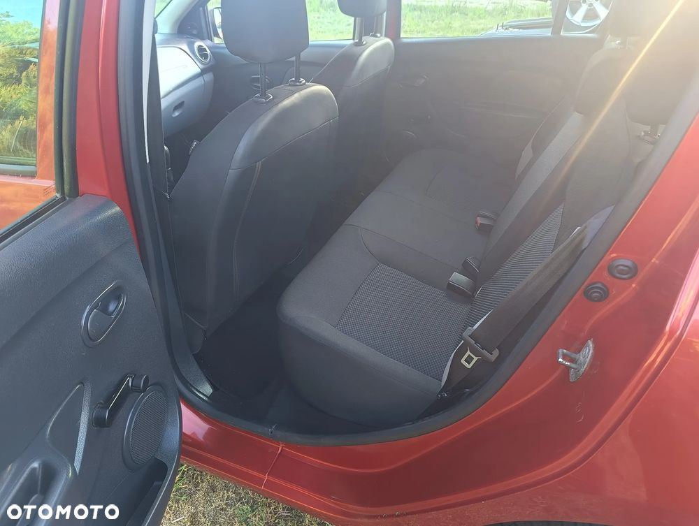 Dacia Sandero 1.2 16V 75 Laureate - 13