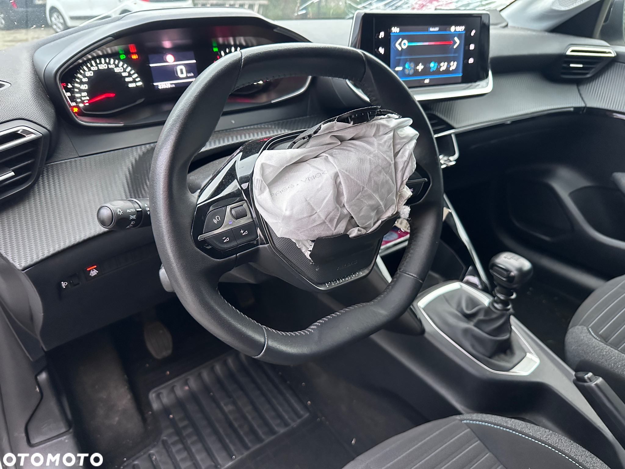 Peugeot 208 1.2 PureTech Style S&S - 27