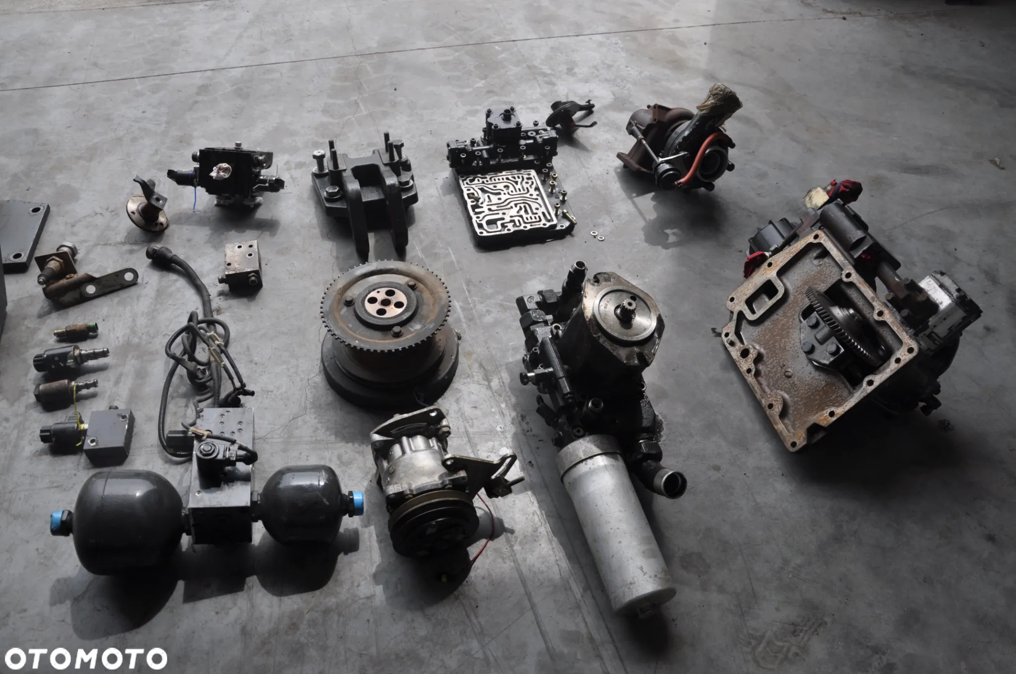 Koło pasowe zawór rozdzielacz płyta turbina pompa Deutz Fahr M620 - 4