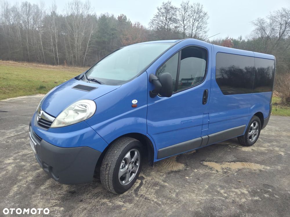 Opel Vivaro - 10