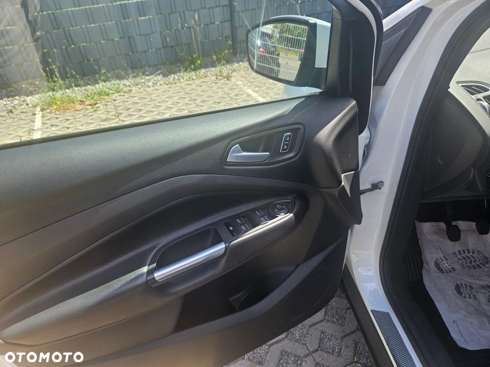 Ford Kuga 1.5 EcoBoost FWD Trend ASS MMT6 - 11