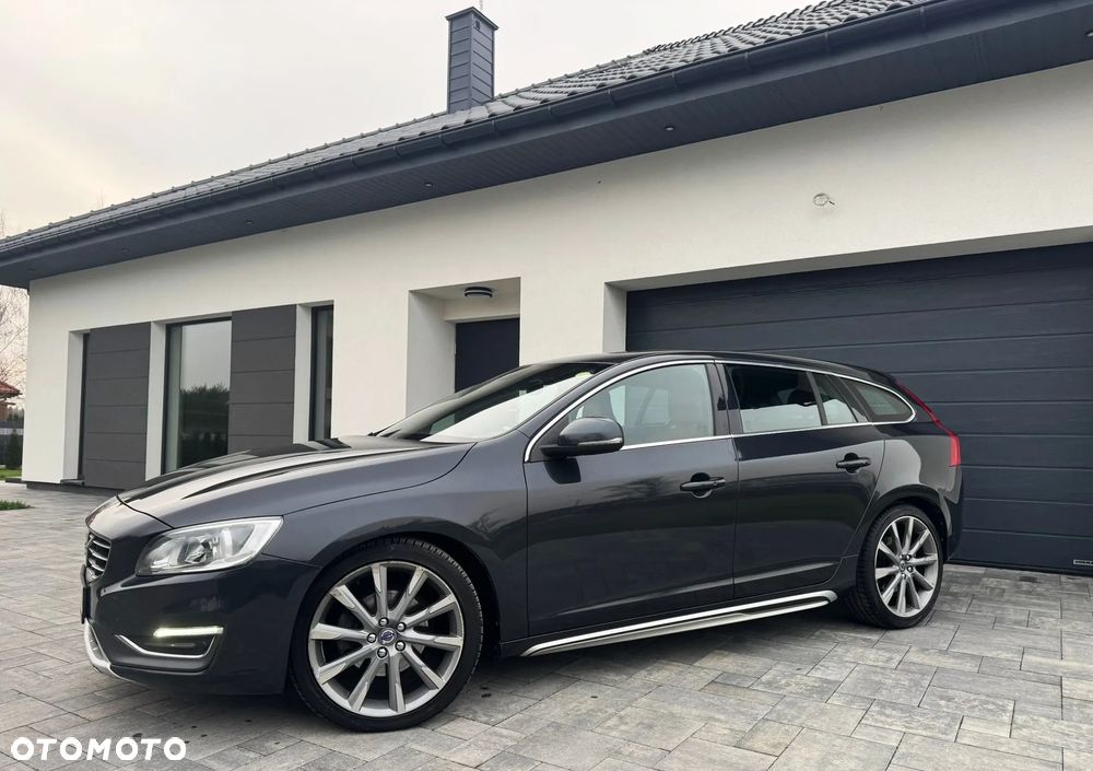 Volvo V60 D4 Geartronic Summum - 36
