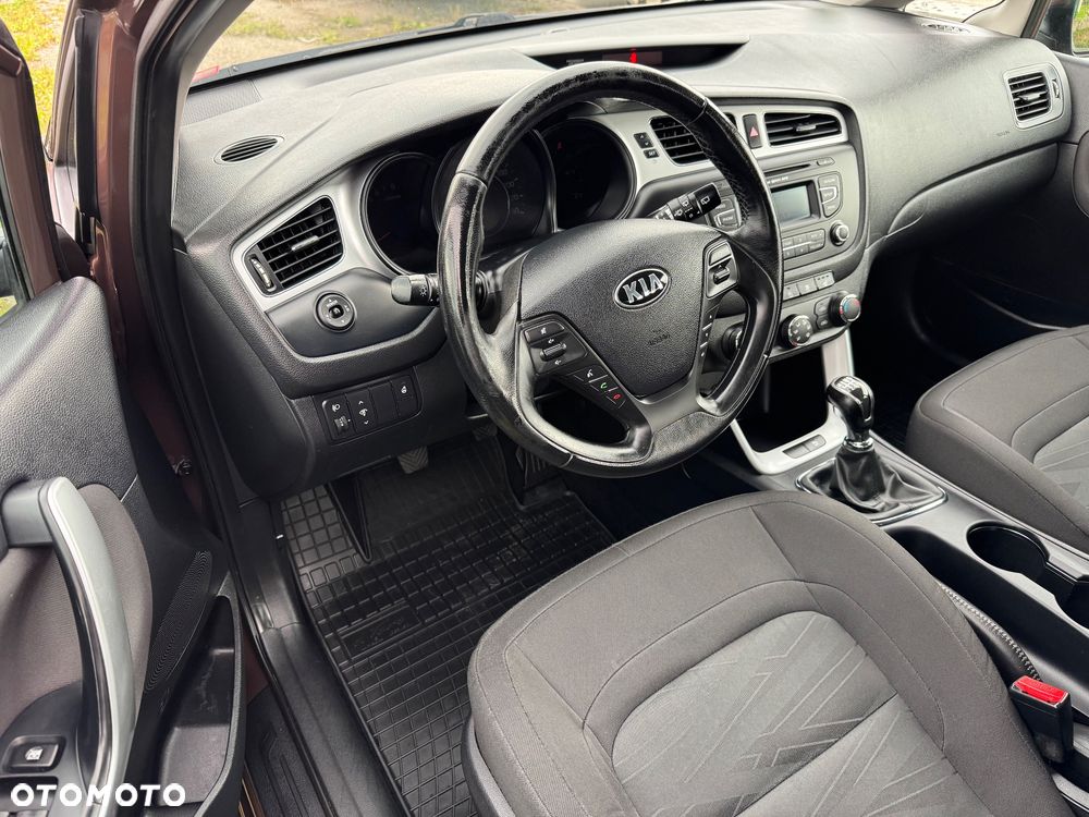 Kia Ceed 1.4 CVVT - 12