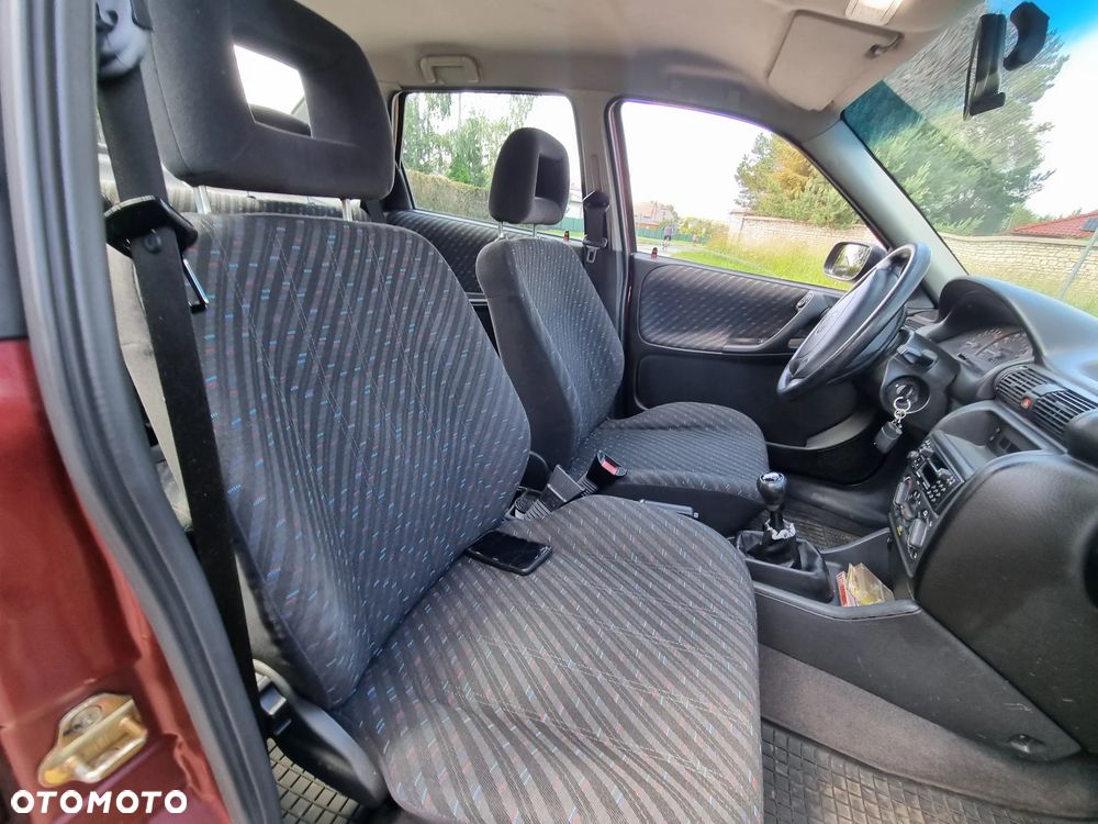 Opel Astra 1.6 GL - 21