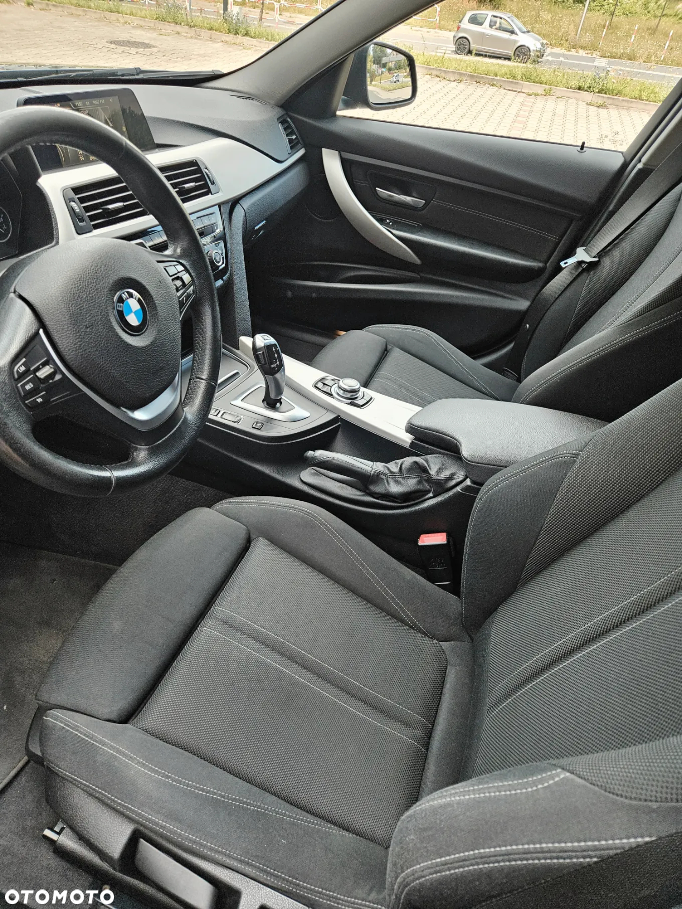 BMW Seria 3 320d - 19