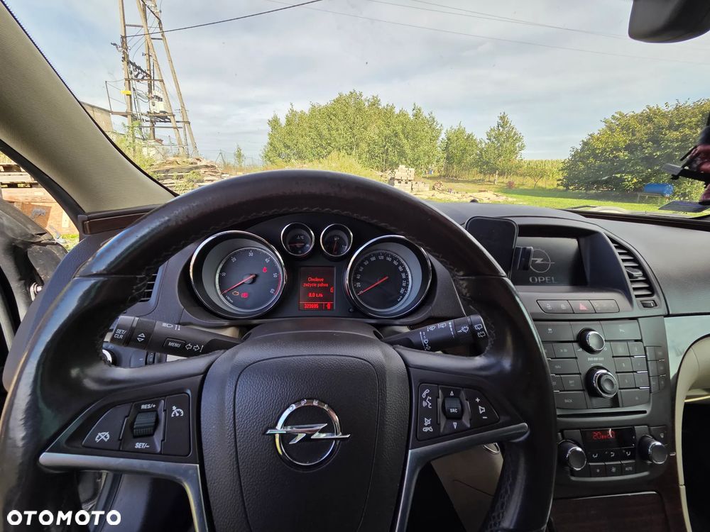 Opel Insignia - 16
