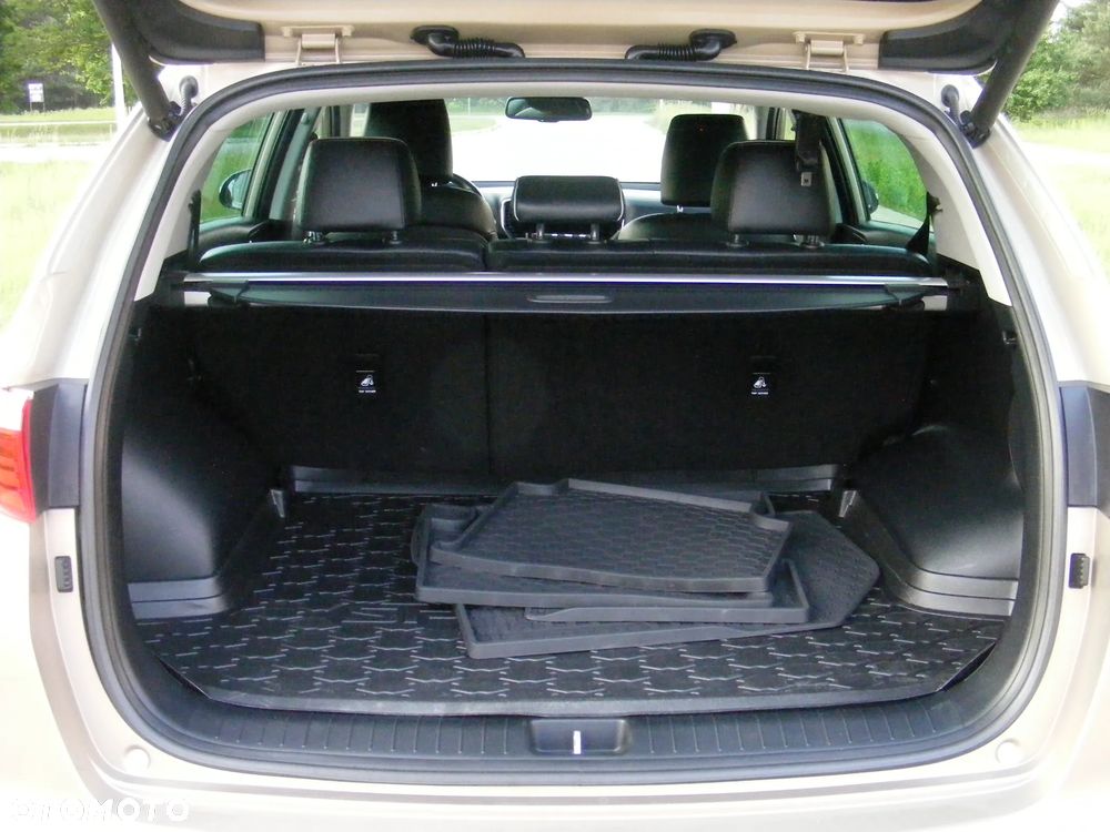 Kia Sportage 2,0 CRDI AWD Platinum - 18