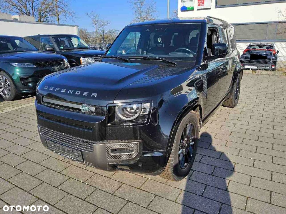 Land Rover Defender 110 D300 X-Dynamic S - 2