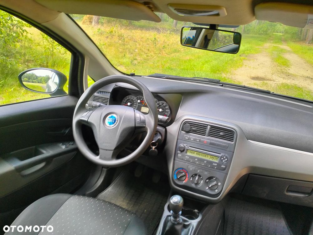 Fiat Punto 1.4 16V Dynamic - 39