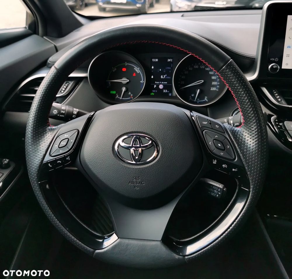 Toyota C-HR - 11