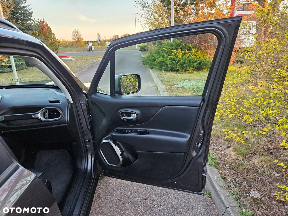 Jeep Renegade 1.6 MultiJet DSG Limited - 31