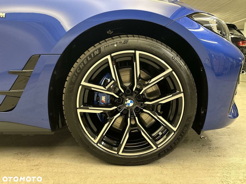 BMW i4 - 9