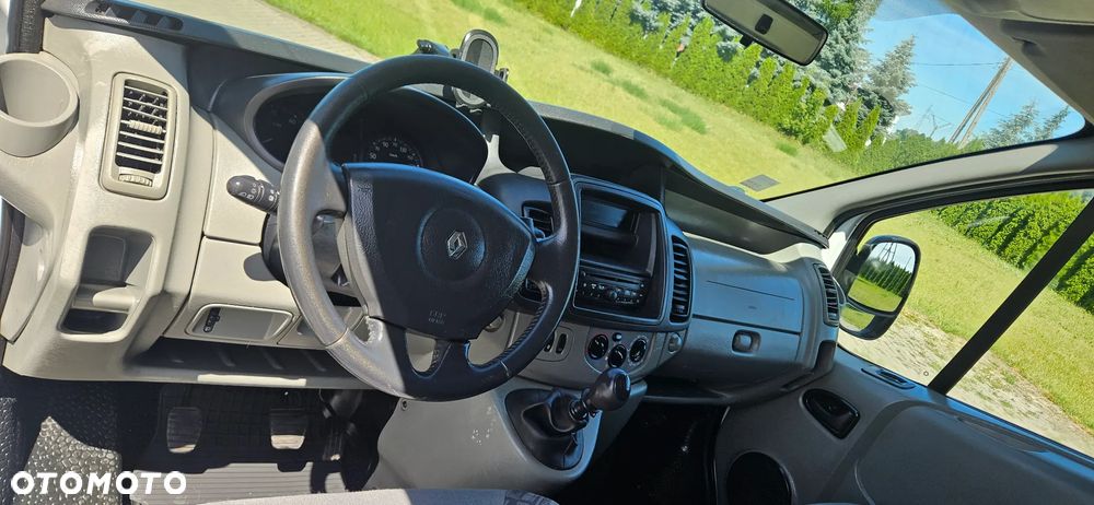 Renault Trafic - 8