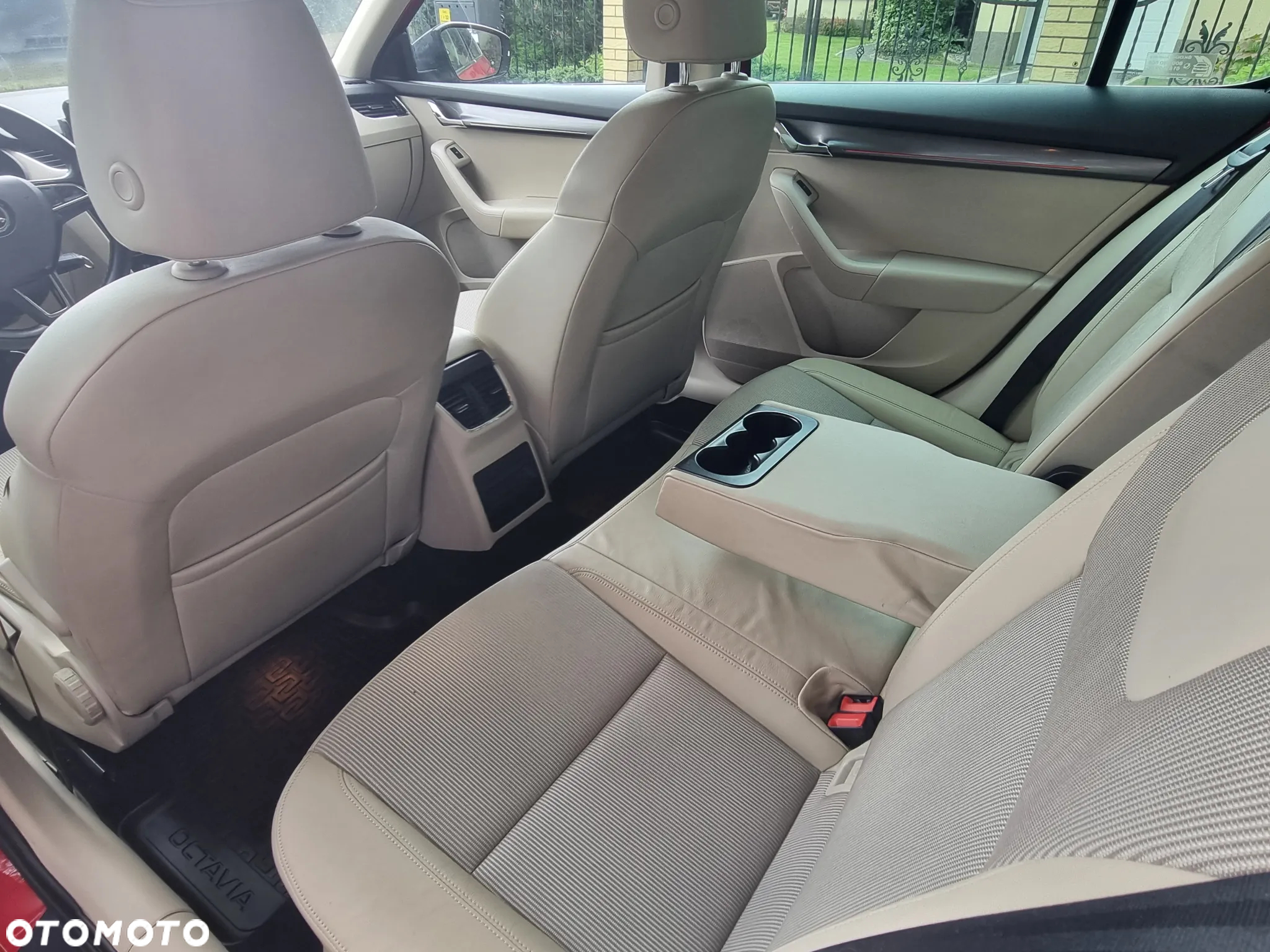 Skoda Octavia 1.4 TSI Style DSG - 9