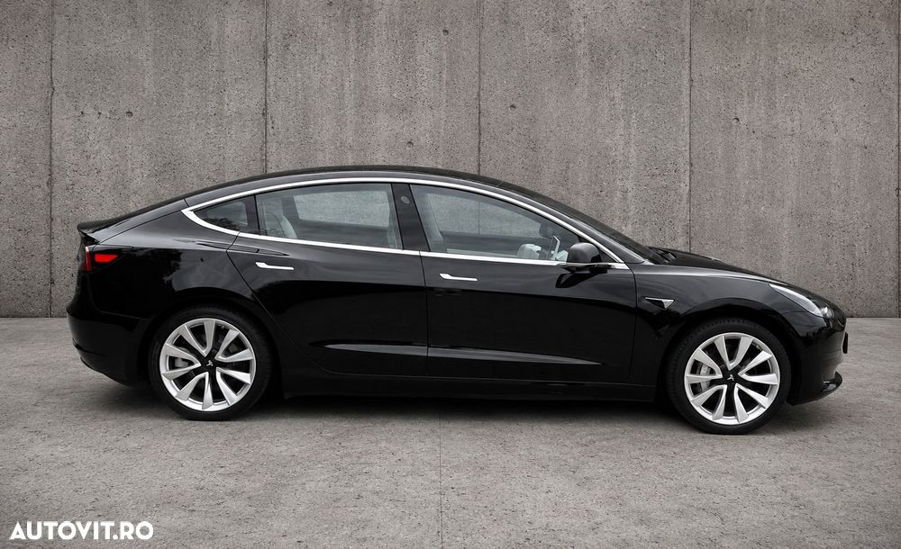 Tesla Model 3 Standard Reichweite Plus Hinterradantrieb - 10