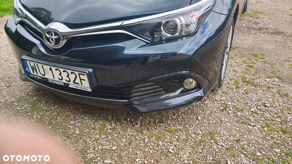 Toyota Auris 1.6 Premium - 13