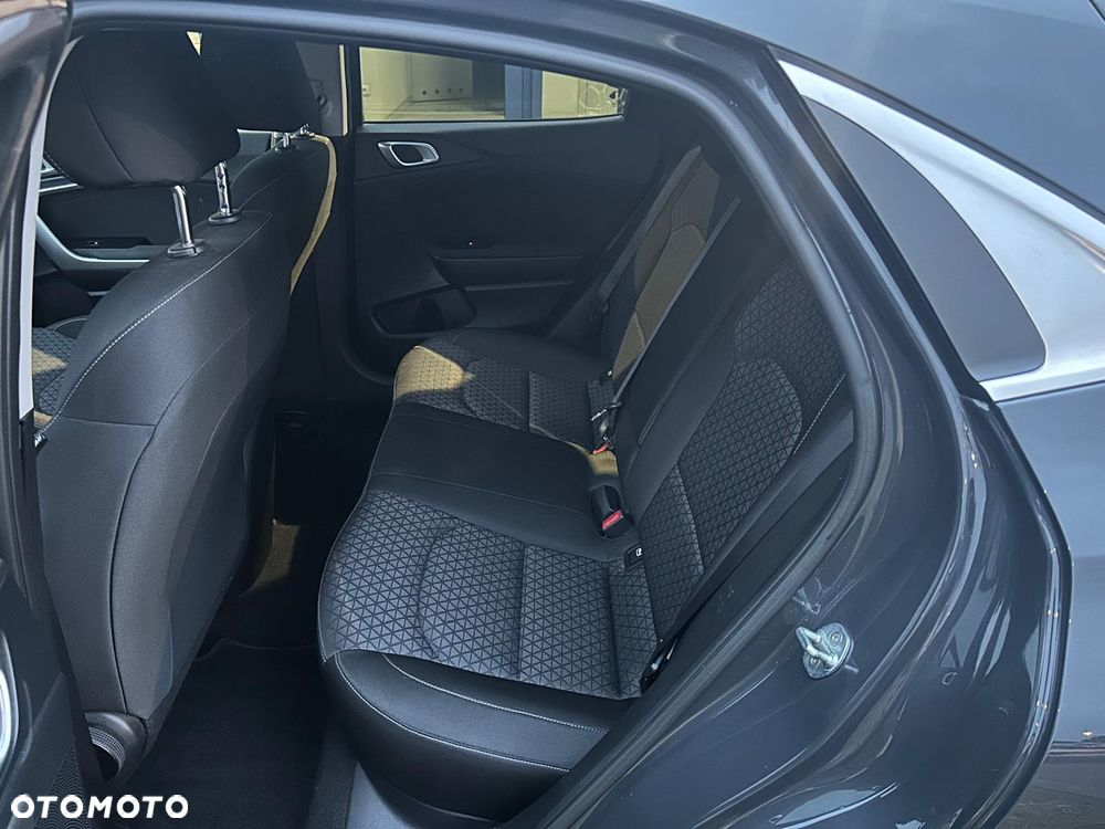 Kia XCeed 1.5 T-GDI M DCT - 24