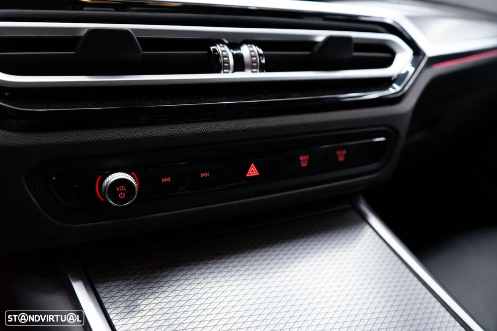 BMW M340 d xDrive Pack Desportivo M Pro Auto - 36