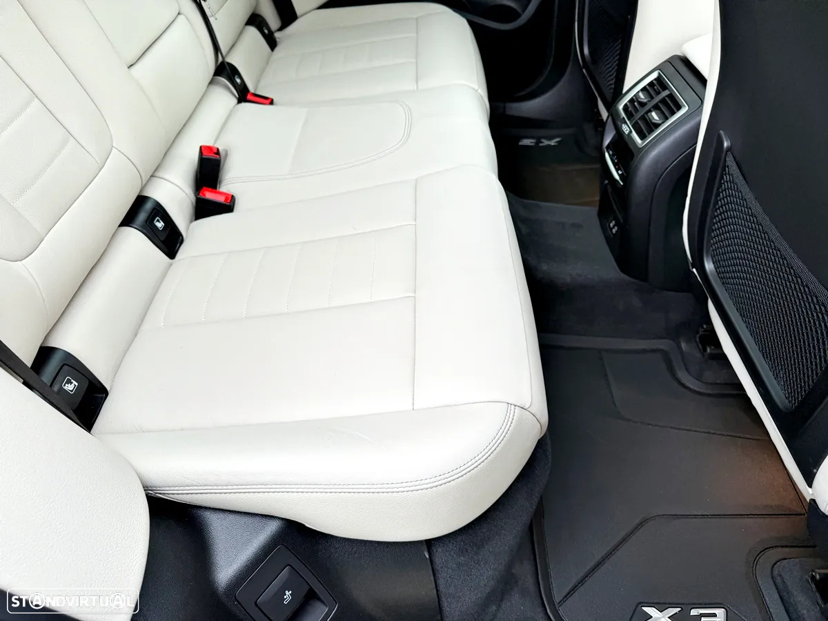 BMW iX3 Inspiring - 32