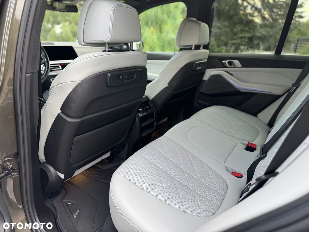 BMW X5 xDrive40i - 20