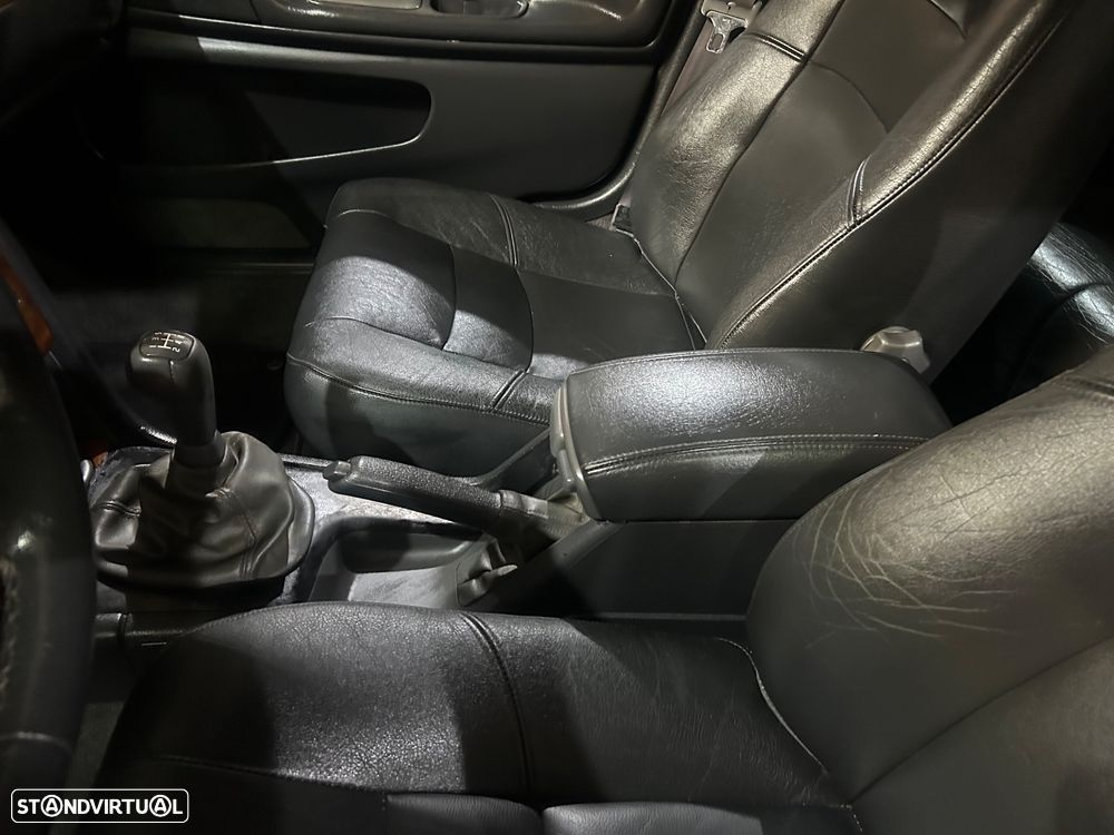 Volvo V70 2.0 T - 18