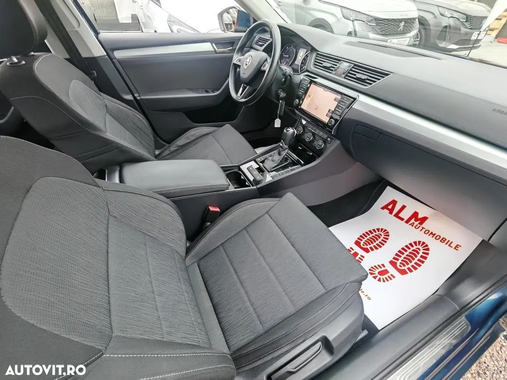 Skoda Superb 2.0 TDI DSG Ambition - 4