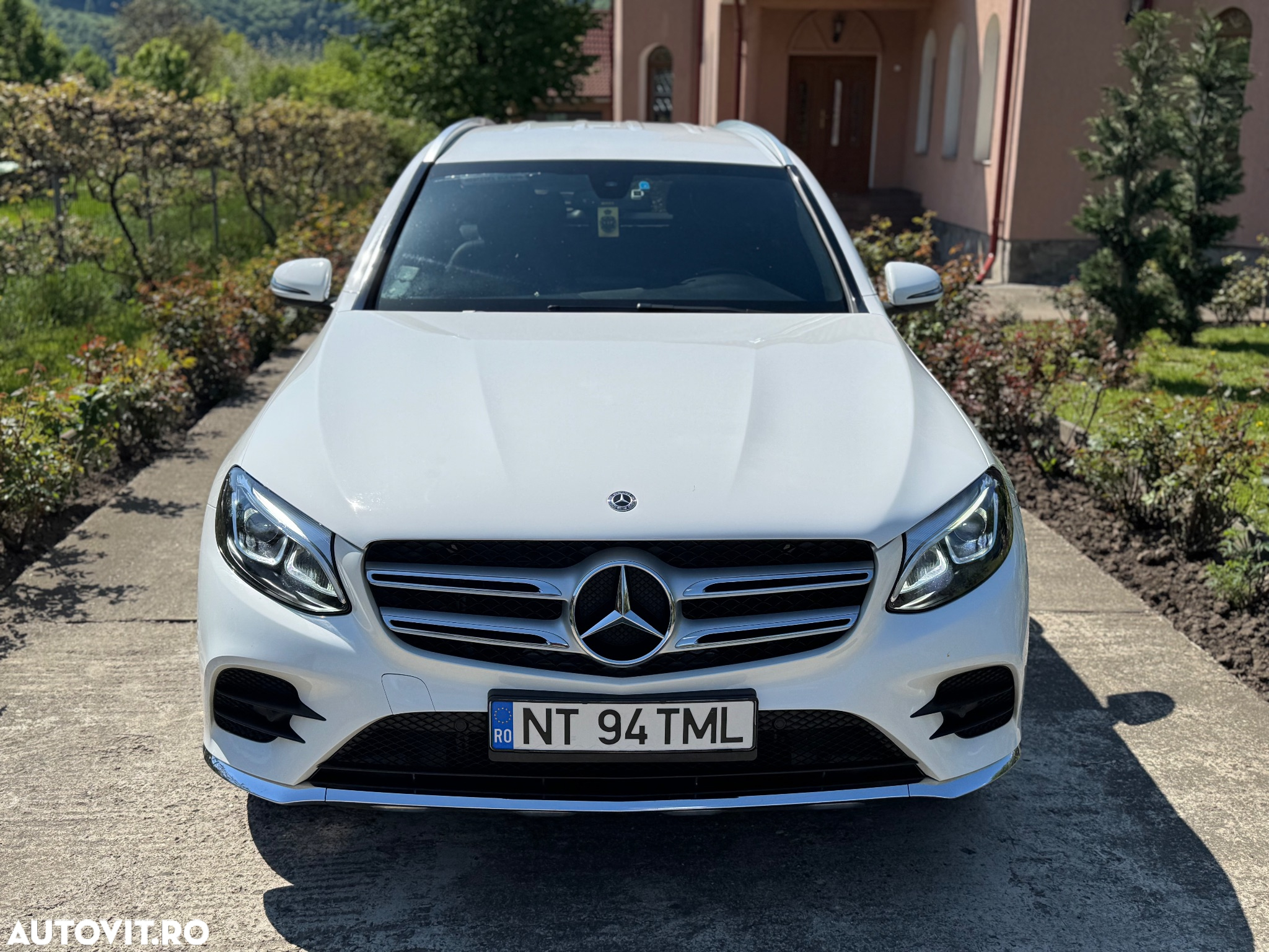 Mercedes-Benz GLC 250 d 4Matic 9G-TRONIC AMG Line - 2