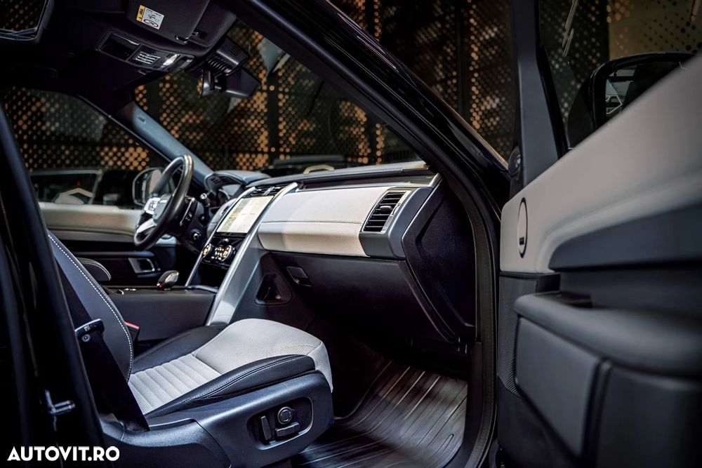 Land Rover Discovery 3.0D 250 MHEV R-Dynamic HSE - 23