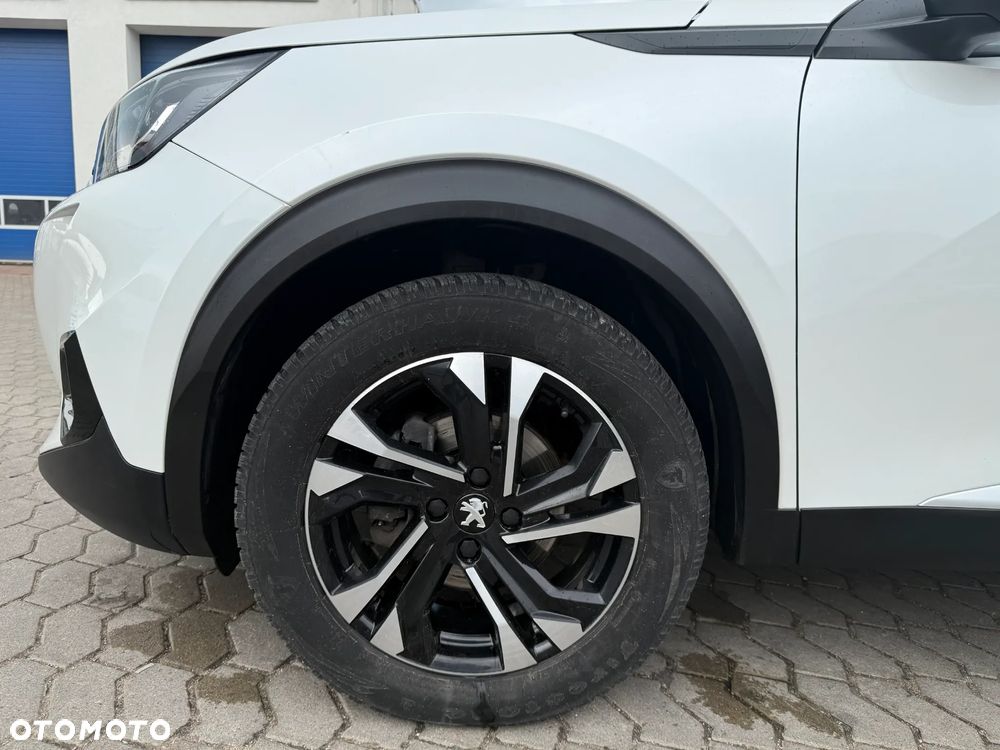 Peugeot 2008 1.2 PureTech Allure Pack S&S EAT8 - 32