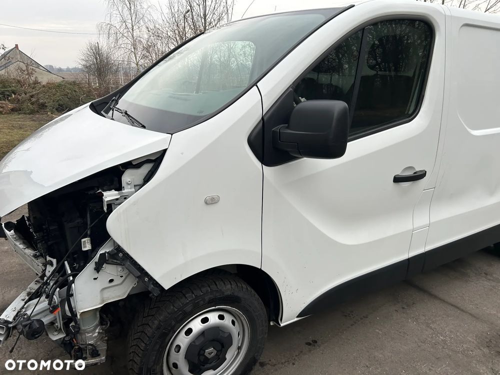 Renault Trafic - 16