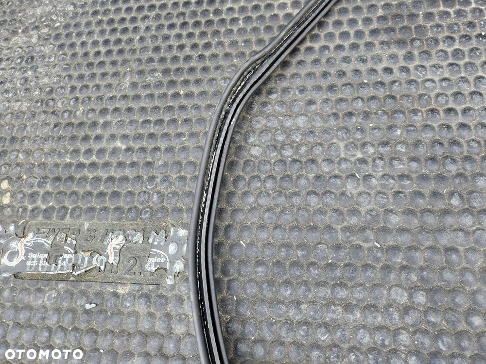 Uszczelka 8K5827705B Guma Pokrywy Klapy Klapa Bagaznika Audi A4 B8 SEDAN - 17