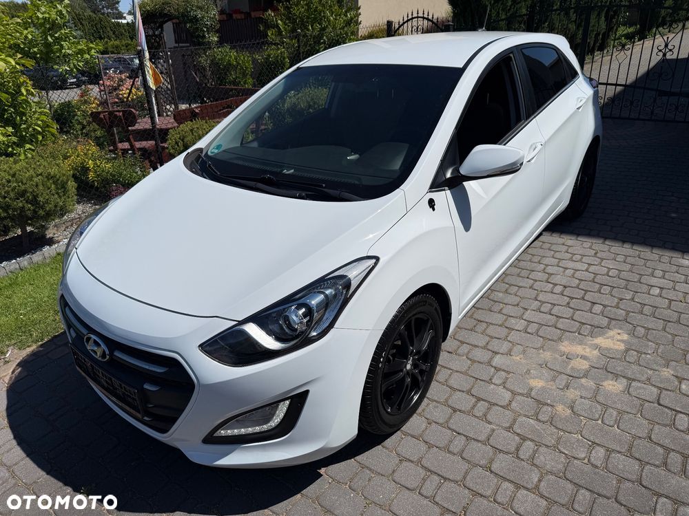Hyundai i30 blue 1.4 YES Gold - 31