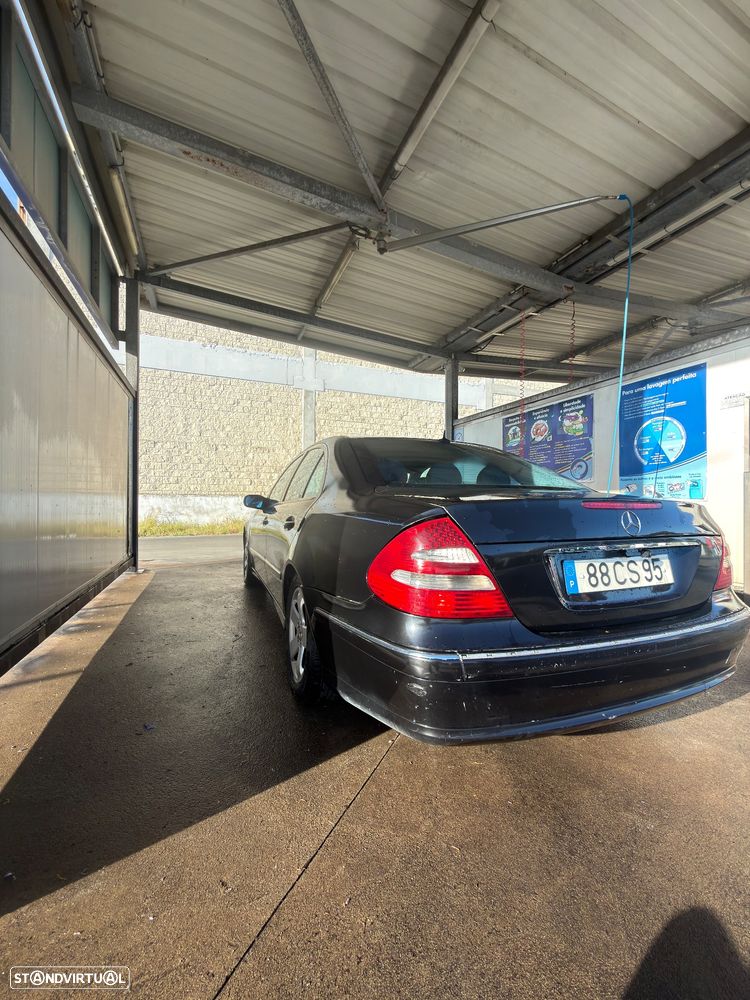 Mercedes-Benz E 220 CDI Auto Avantgarde - 5