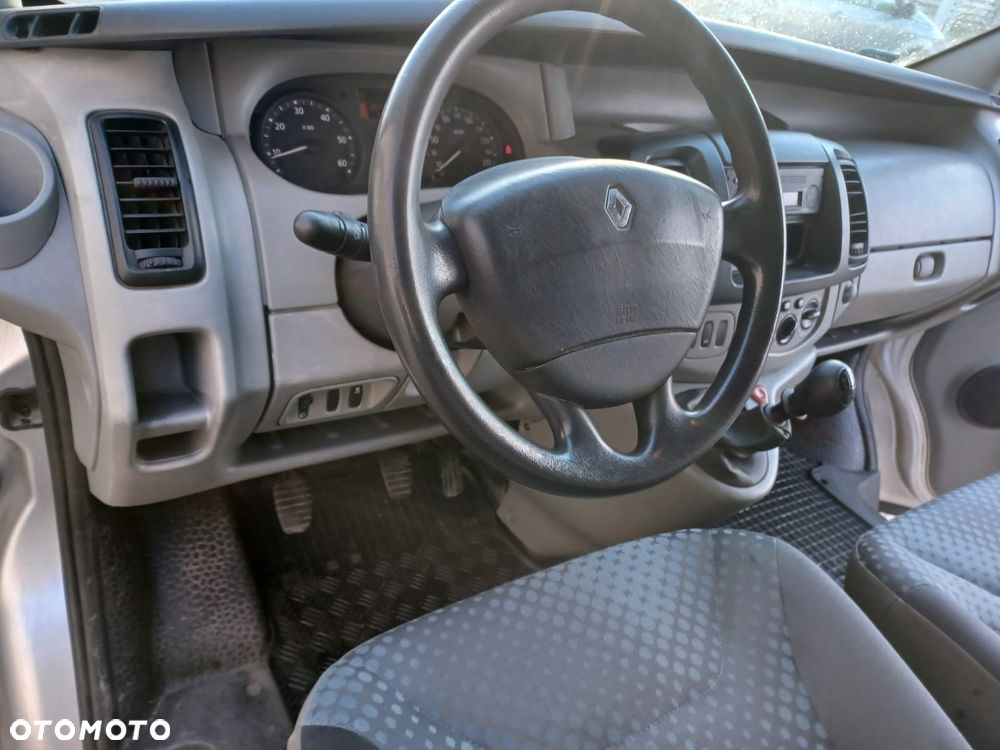 Renault Trafic FAP Combi L1H1 teilverglast - 20