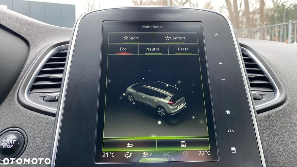 Renault Grand Scenic - 31