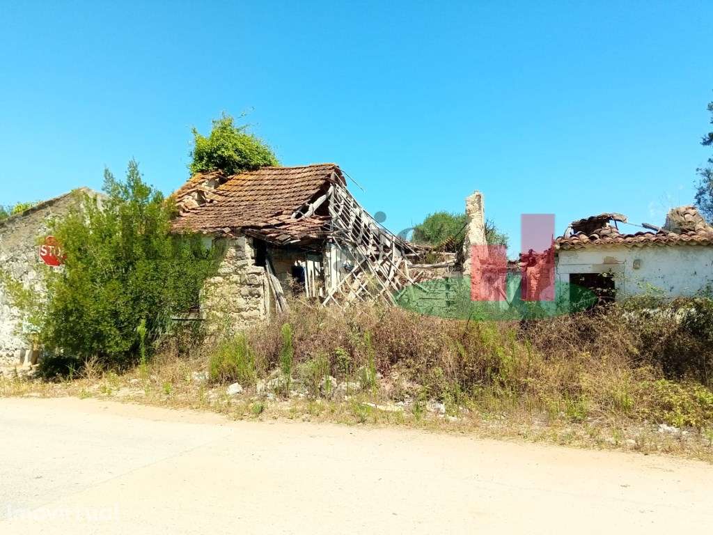 Moradia T2 em Ruina - Malaqueijo***RIOMAGIC*** - Grande imagem: 2/8